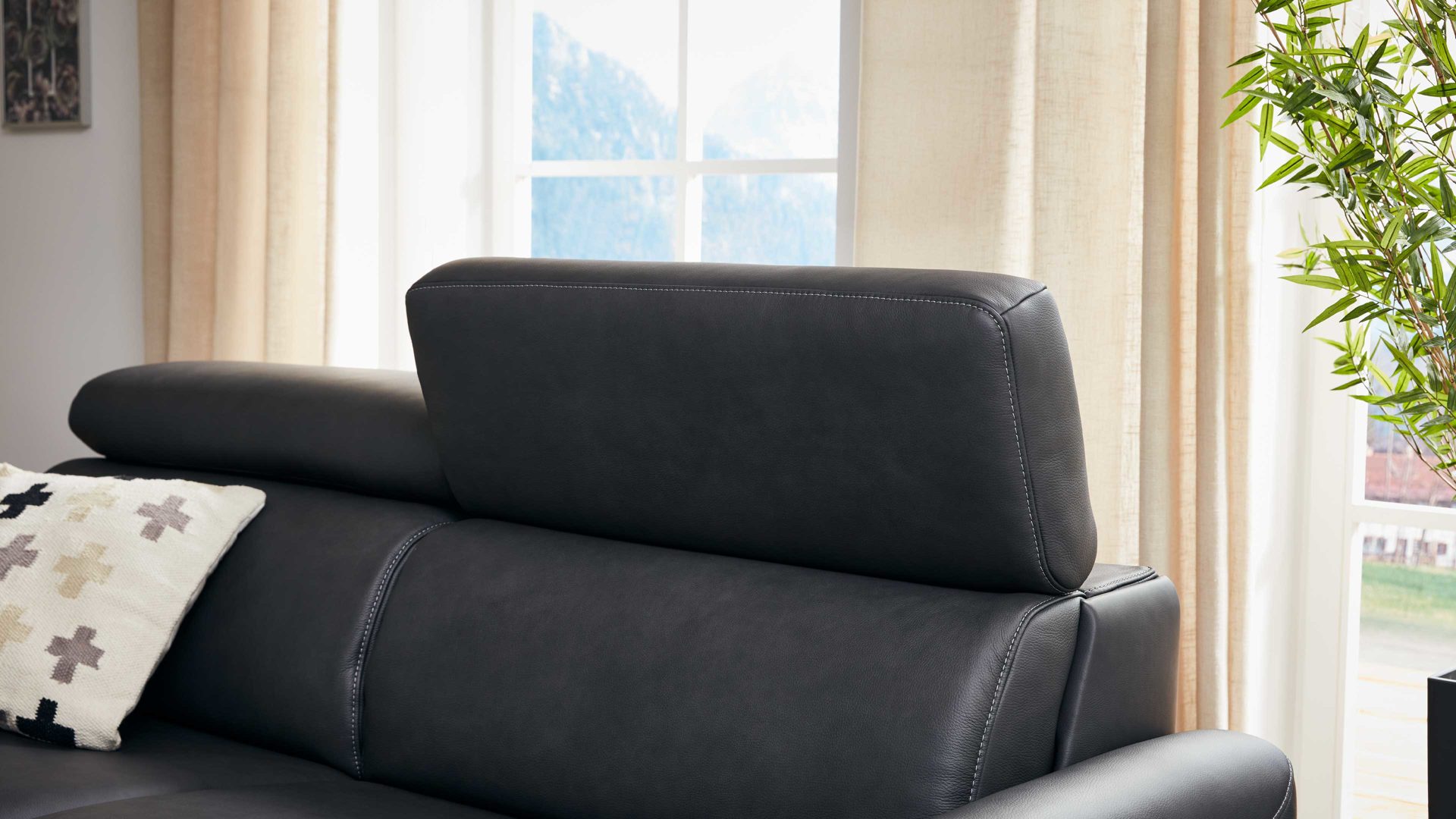 Zweisitzer comfortmaster besser sitzen, liegen, leben aus Leder in Schwarz Comfortmaster 1181 Spektra - Zweisitzer 364 M kohlefarbenes LongLife-Leder LG18 – Breite ca. 175 cm