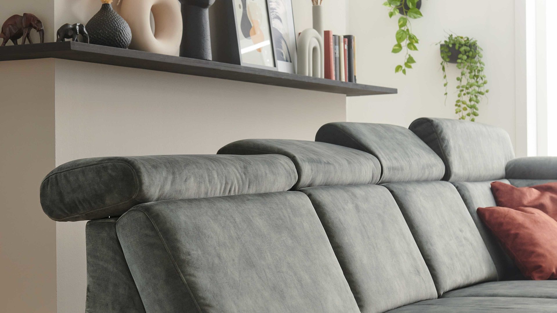 Ecksofa modulmaster aus Stoff in Dunkelgrün Modulmaster MM-ZE1162 - Wohnlandschaft mit Federkern moosfarbener Velours Amira & schwarze Metallfüße - Stellfläche ca. 346 x 227 cm