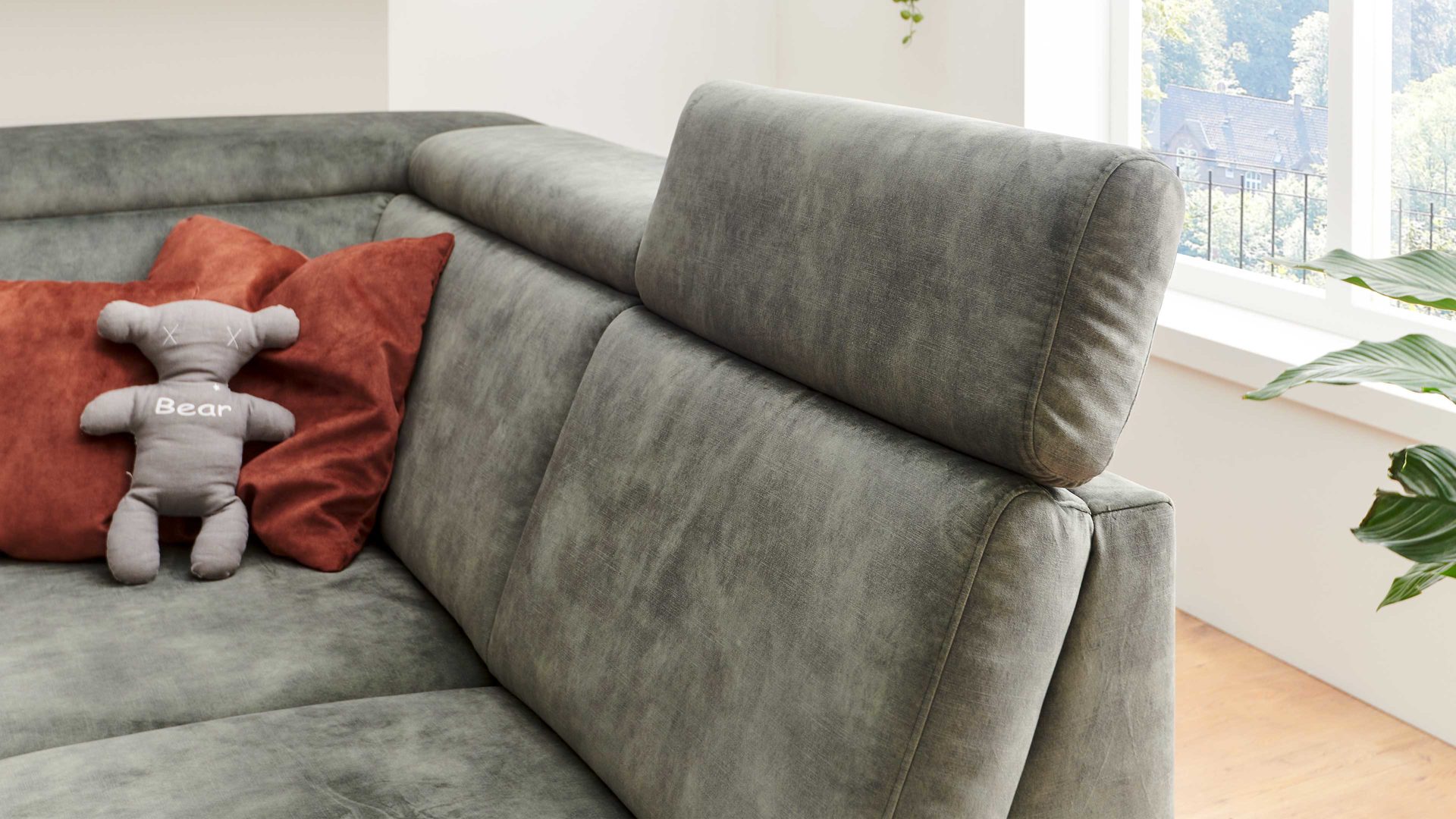 Ecksofa modulmaster aus Stoff in Dunkelgrün Modulmaster MM-ZE1162 - Wohnlandschaft mit Federkern moosfarbener Velours Amira & schwarze Metallfüße - Stellfläche ca. 346 x 227 cm