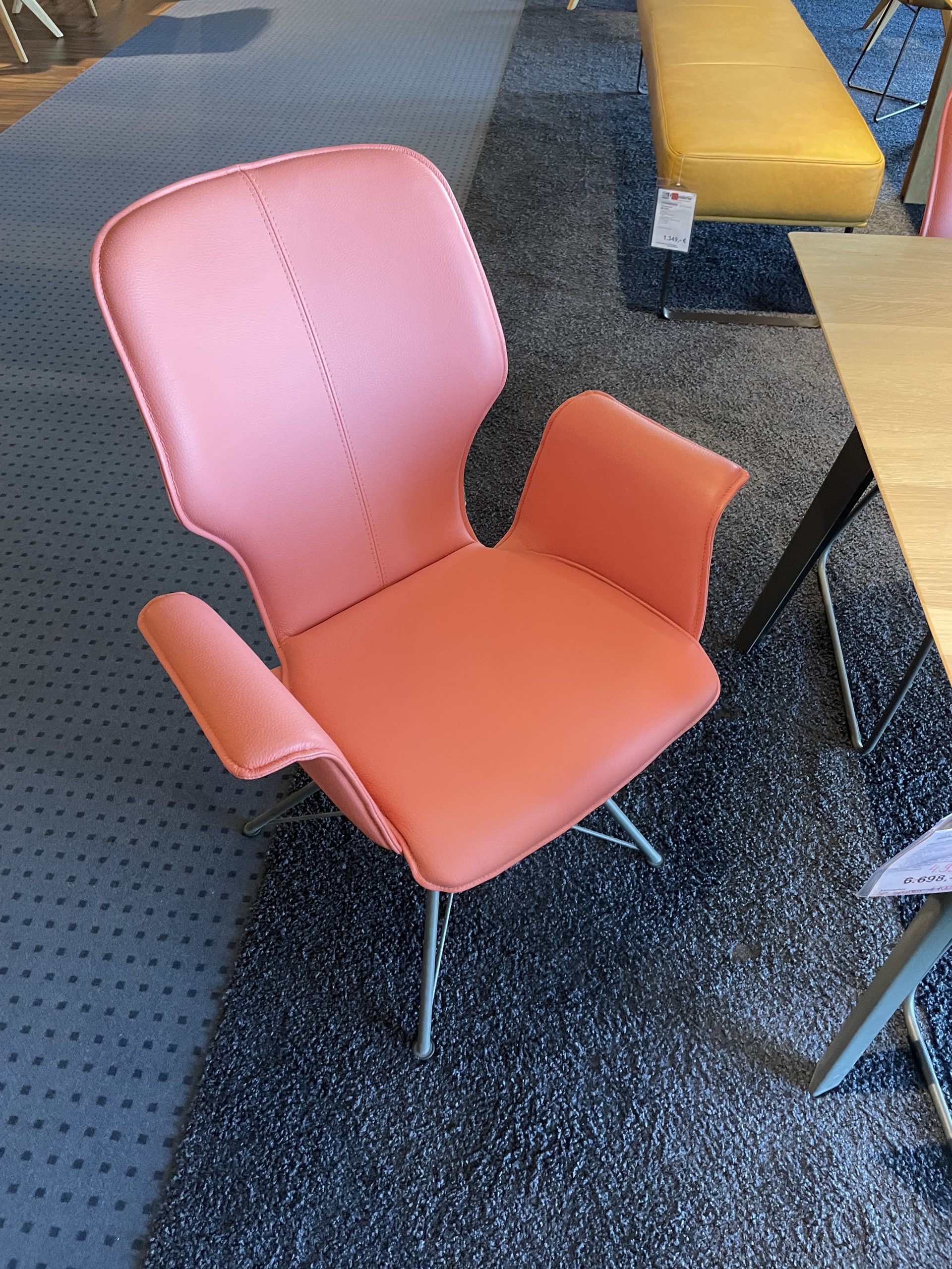 Basisprodukt  Musterring Tischgruppe