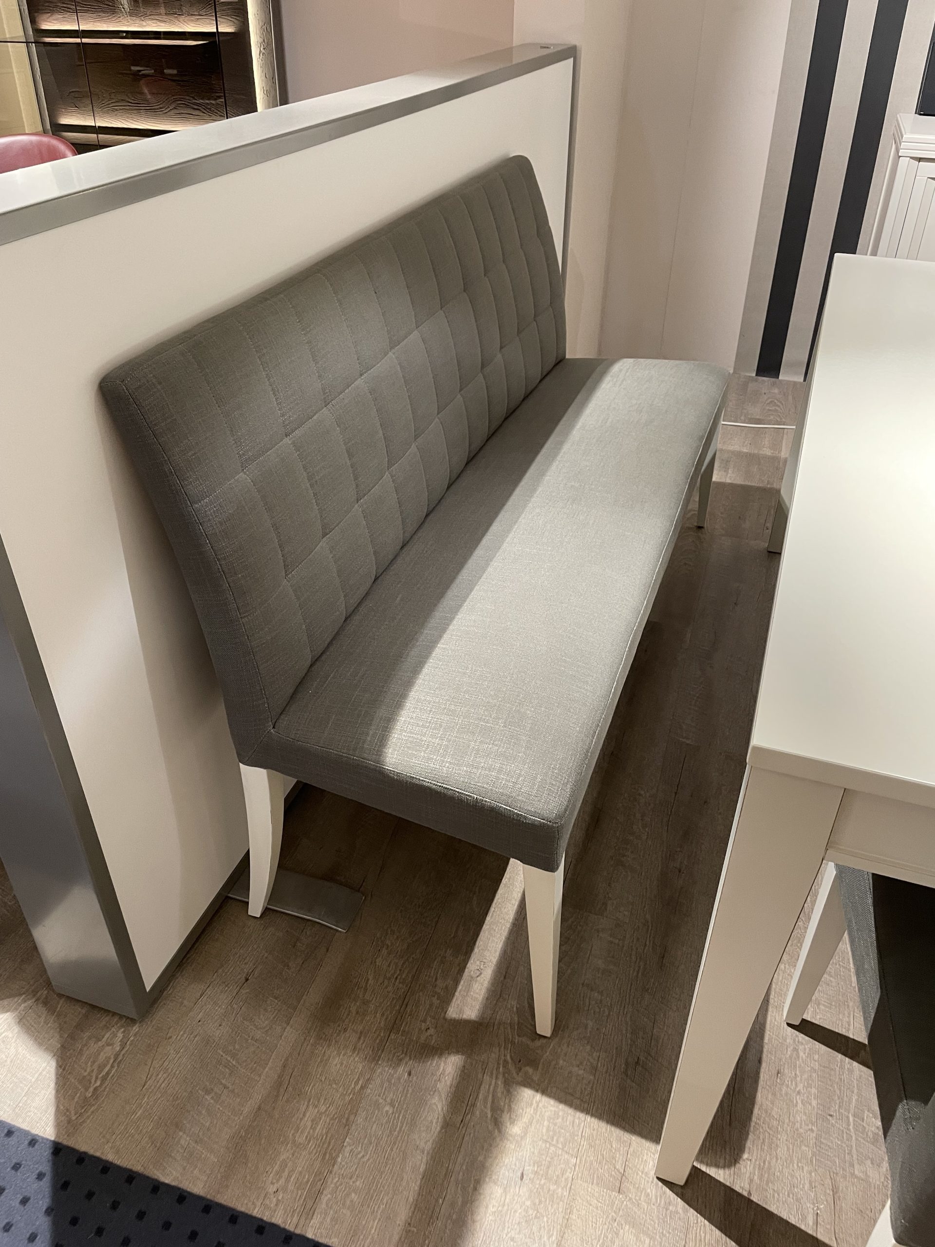 Basisprodukt  Tischgruppe