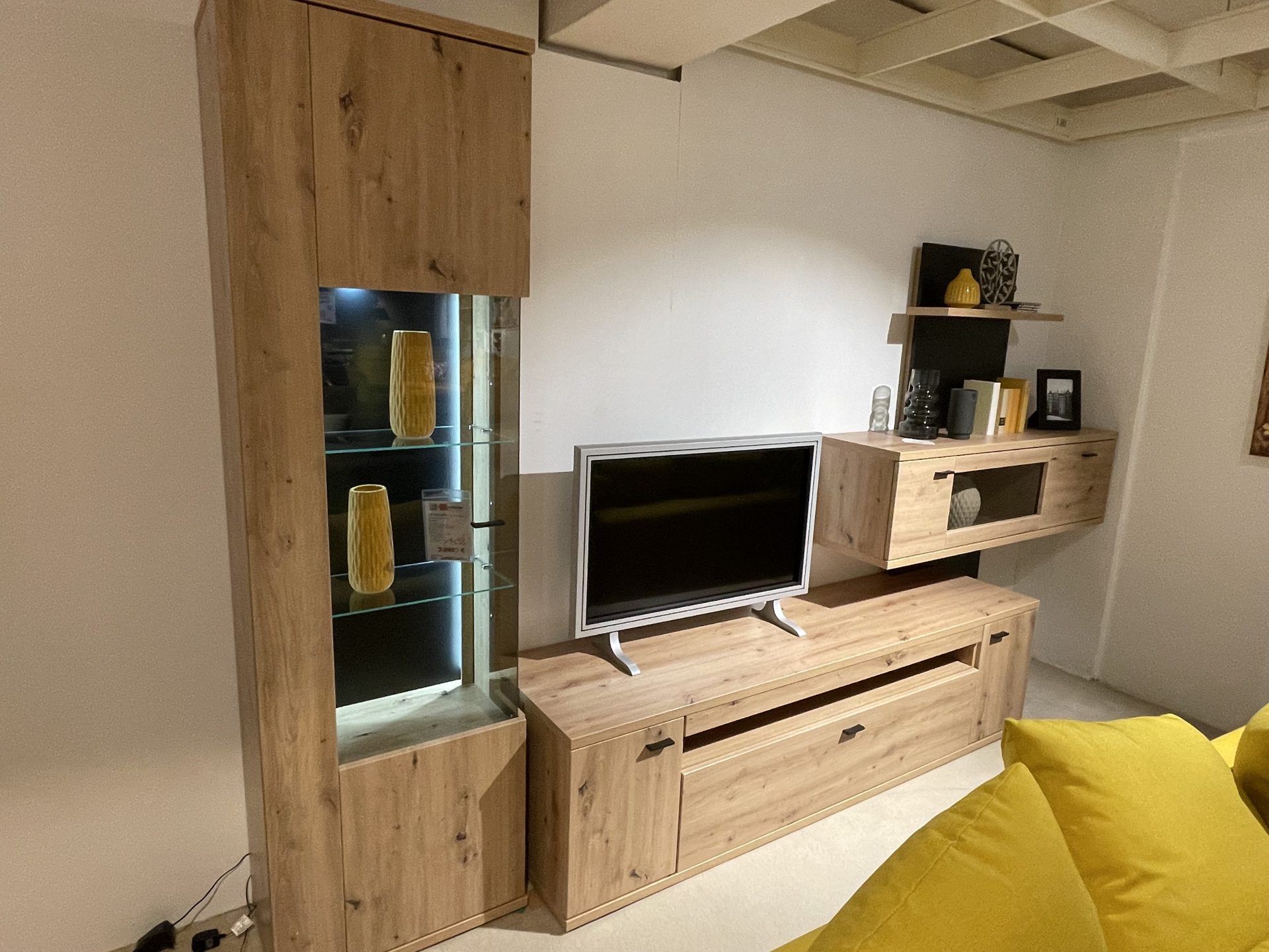 Basisprodukt  Wohnkombination Dorena