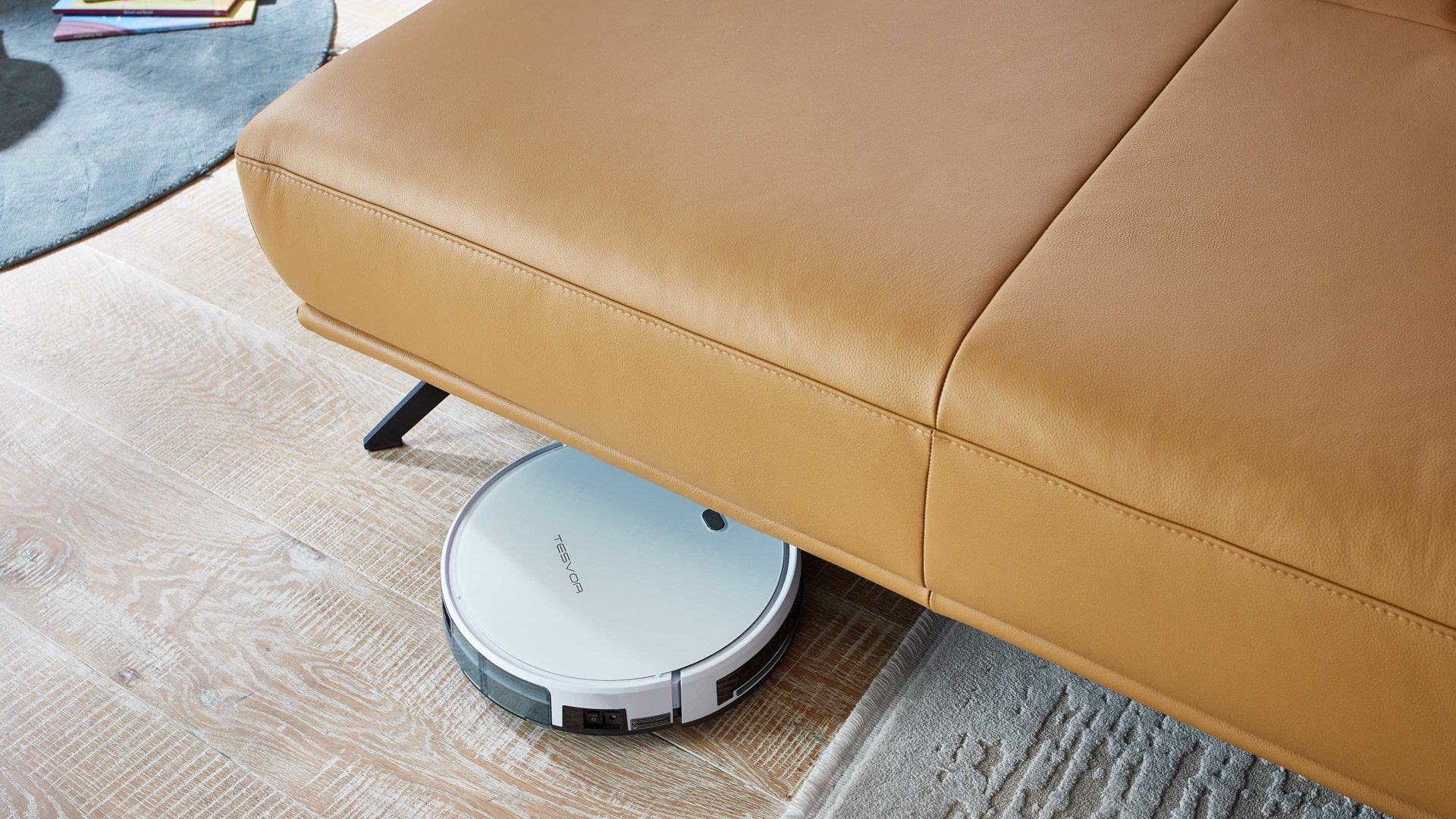 Polsterhocker modulmaster aus Leder in Orange Modulmaster MM-PN1167 - XXL-Hocker kurkumafarbenes Leder Torro & schwarze Metallfüße - ca. 133 x 72 cm