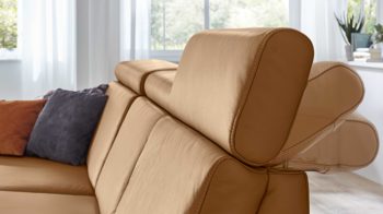 Ecksofa modulmaster aus Leder in Orange Modulmaster MM-PN1167 - Ecksofa kurkumafarbenes Leder Torro & schwarze Metallfüße - Stellfläche ca. 188 x 335 cm