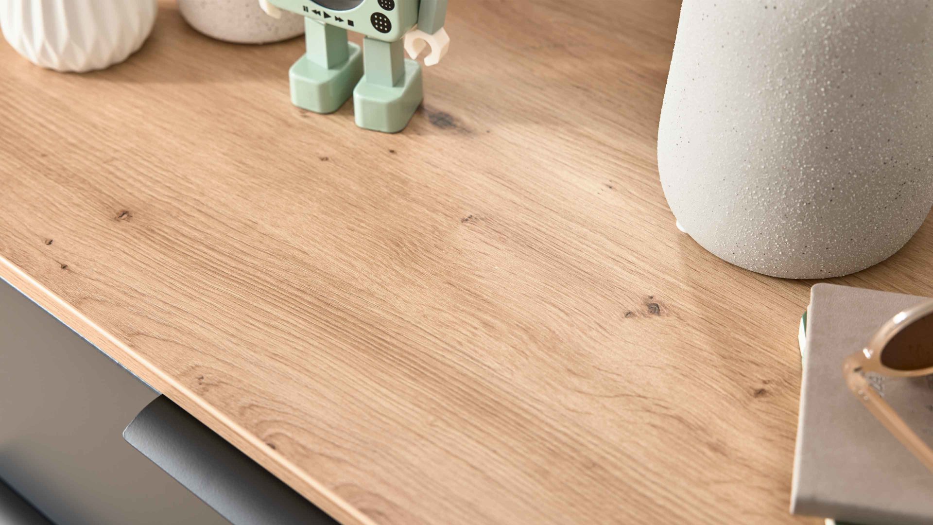 Kombikommode Interliving aus Holz in Anthrazit Interliving Garderobe Serie 6012 - Kombikommode INL-300 anthrazitfarbener Mattlack & Asteiche - eine Schublade, zwei Türen, Breite ca. 80 cm