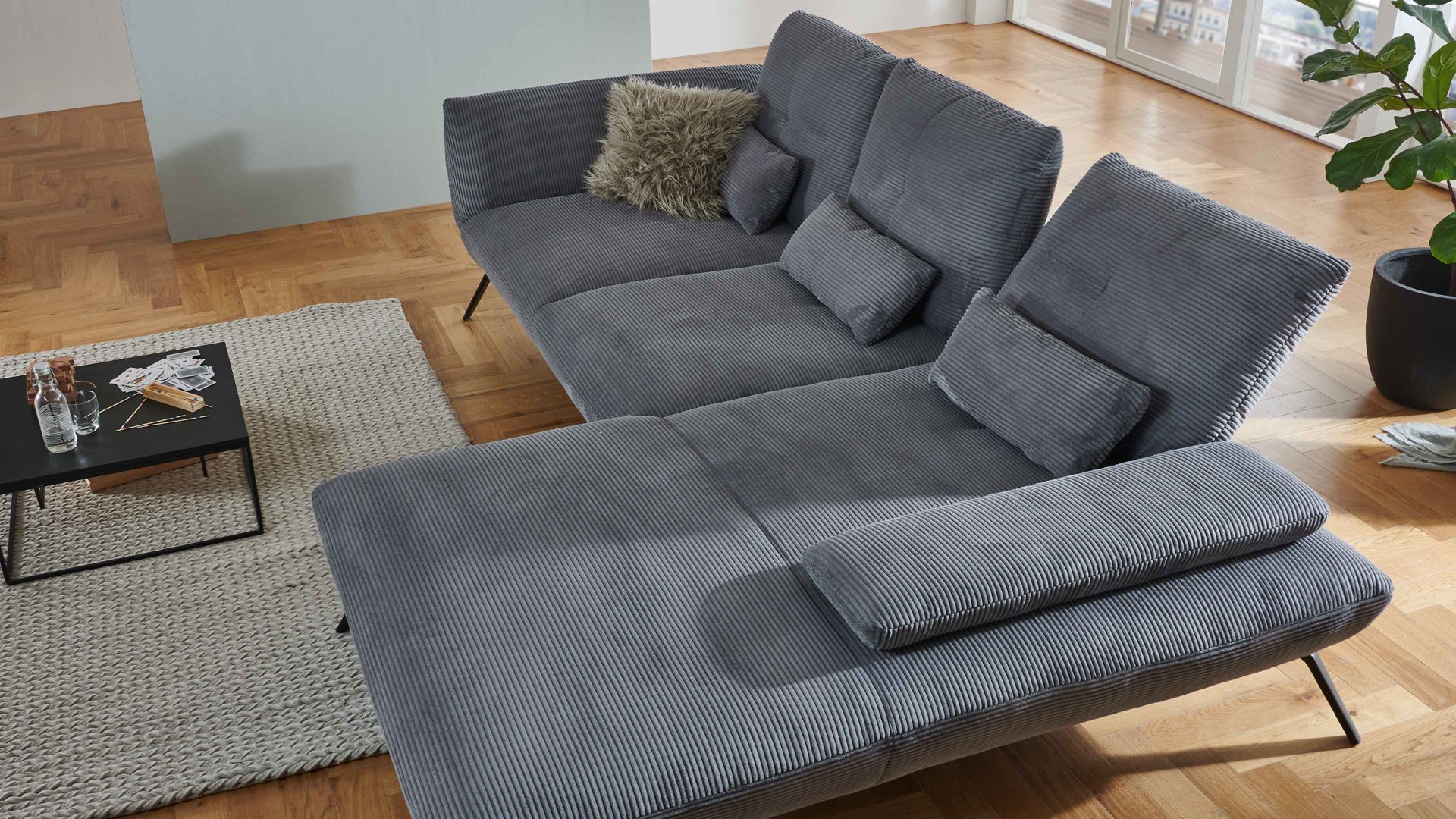 Ecksofa KAWOO aus Stoff in Grau KAWOO Polsterprogramm Dover XC - Ecksofa grauer Cordbezug - Stellfläche ca. 301 x 191 cm