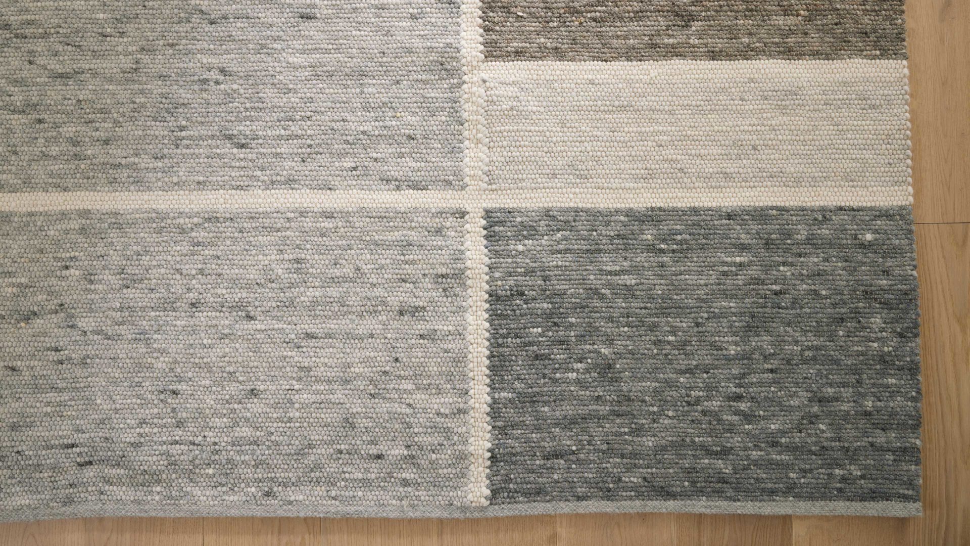 Handwebteppich Interliving aus Naturfaser in Grau Interliving Teppich Serie B-8002 Grau & Hellgrau - ca. 90 x 350 cm