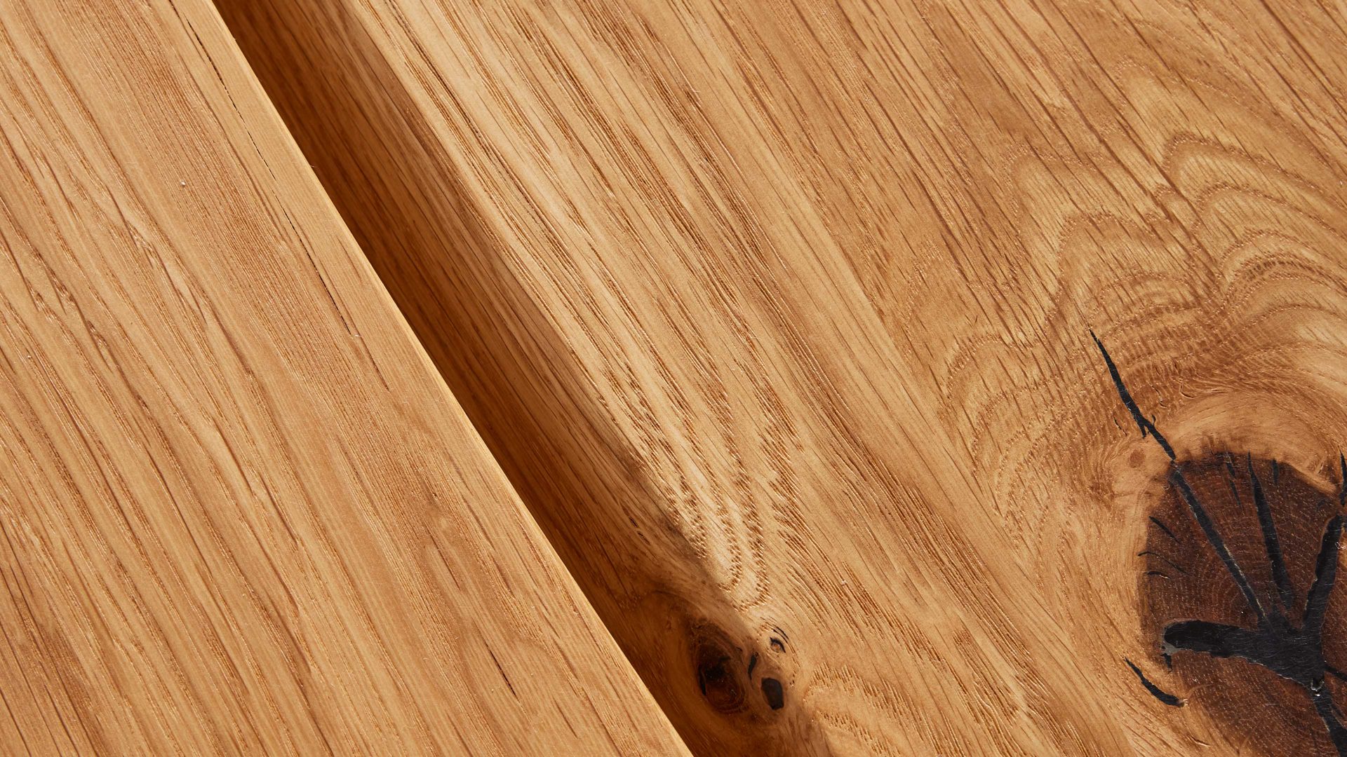 Esstisch Interliving aus Holz in Schwarz Interliving Esszimmer Serie 5118 – Esstisch 7913 Charakter-Eiche & mattschwarzes Eisen - ca. 180 x 100 cm