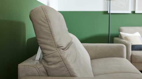 2,5-Sitzer Interliving aus Leder in Grau Interliving Sofa Serie 4065 – 2,5-Sitzer 2,5KV kieselfarbenes Leder Cloudy gravel & schwarze Metallfüße – Länge ca. 210 cm