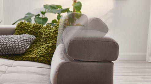 Ecksofa SOFAkultur aus Stoff in Hellgrau SOFAkultur Programm SK 745 2.0 - Ecksofa silberfarbener Bezug Velvet - Stellfläche ca.  276 x 219 cm