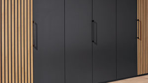 Komplettzimmer PARTNERRING COLLECTION aus Holz in Schwarz PARTNERRING COLLECTION Schlafzimmerprogramm Manhattan - Komplettzimmer Graphit & Eiche Bianco - vierteilig, Liegefläche ca. 180 x 200 cm