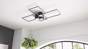 Deckenleuchte Interliving aus Holz in Schwarz Interliving Leuchten Serie 9348 - Deckenlampe schwarzes Metall - Länge ca. 110 cm