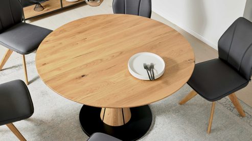 Auszugtisch Interliving aus Holz in Holzfarben Interliving Esszimmer Serie 5102 – Auszugtisch 8503 Wildeiche - Durchmesser ca. 130 - 170 cm