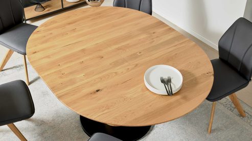 Auszugtisch Interliving aus Holz in Holzfarben Interliving Esszimmer Serie 5102 – Auszugtisch 8503 Wildeiche - Durchmesser ca. 130 - 170 cm