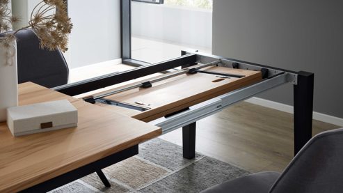 Auszugtisch Interliving aus Holz in Schwarz Interliving Esszimmer Serie 5102 – Auszugtisch Kernbuche & Mattschwarz - ca. 140 - 240 x 90 cm