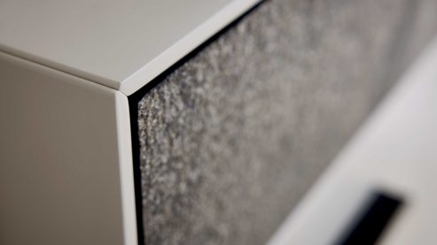 Schuhschrank Interliving aus Holz in Weiß Interliving Garderoben Serie 6013 - Schuhschrank Sahara Creme & Granitfurnier - zwei Türen, zwei Schubladen, Breite ca. 90 cm