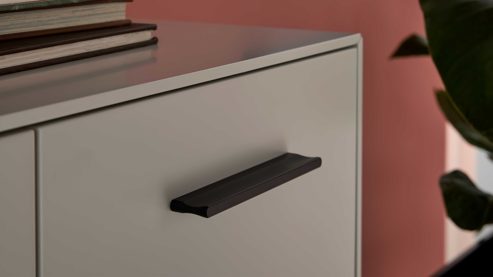 Highboard Interliving aus Holz in Weiß Interliving Wohnzimmer Serie 2030 PLUS - Highboard Sahara Creme & Granitfurnier - drei Türen, zwei Schubladen, Breite ca. 120 cm