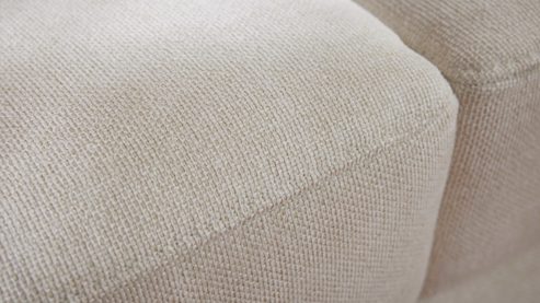 Schlafsofa Interliving aus Stoff in Weiß Interliving Schlafsofa Serie 4700 - Schlafsofa naturweißes Flachgewebe Cyber & schwarze Aluminiumfüße - Breite ca. 228 cm