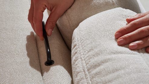 Schlafsofa Interliving aus Stoff in Weiß Interliving Schlafsofa Serie 4700 - Schlafsofa 120LÄ naturweißes Flachgewebe Cyber & schwarze Aluminiumfüße - Breite ca. 188 cm