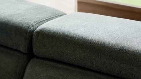 Ecksofa Interliving aus Stoff in Grün Interliving Sofa Serie 4303 – Ecksofa moosgrüner Pfotenstoff Cyber - Stellfläche ca. 323 x 190 cm