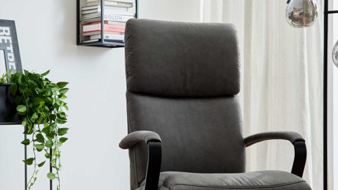 Relaxsessel Interliving aus Stoff in Dunkelgrau Interliving Sessel Serie 4565 grauer Bezug Clint & schwarzer Sternfuß