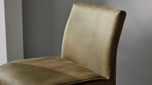 Barstuhl Interliving aus Kunstfaser in Grün Interliving Esszimmer Serie 5122 – Barhocker mit Liftfunktion farngrüne Mikrofaser & gebürsteter Edelstahl