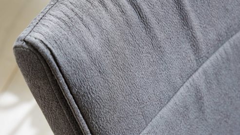 Vierfußstuhl Interliving aus Kunstfaser in Dunkelgrau Interliving Esszimmer Serie 5122 – Armlehnstuhl onyxschwarze Mikrofaser & mattschwarzes Metall