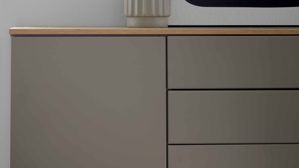 Highboard Interliving aus Holz in Grau Interliving Wohnzimmer Serie 2031 - Highboard Grau & Risseiche - vier Türen, zwei Schubladen, Breite ca. 180 cm