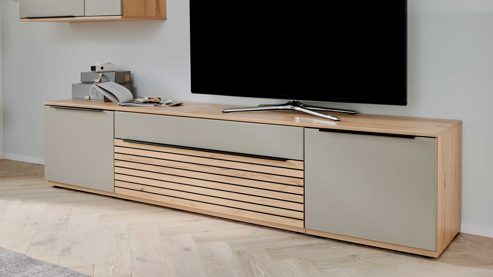 Wohnwand Interliving aus Holz in Grau Interliving Wohnzimmer Serie 2032 - Wohnwand EB27001 Grau & Risseiche- Länge ca. 270 cm